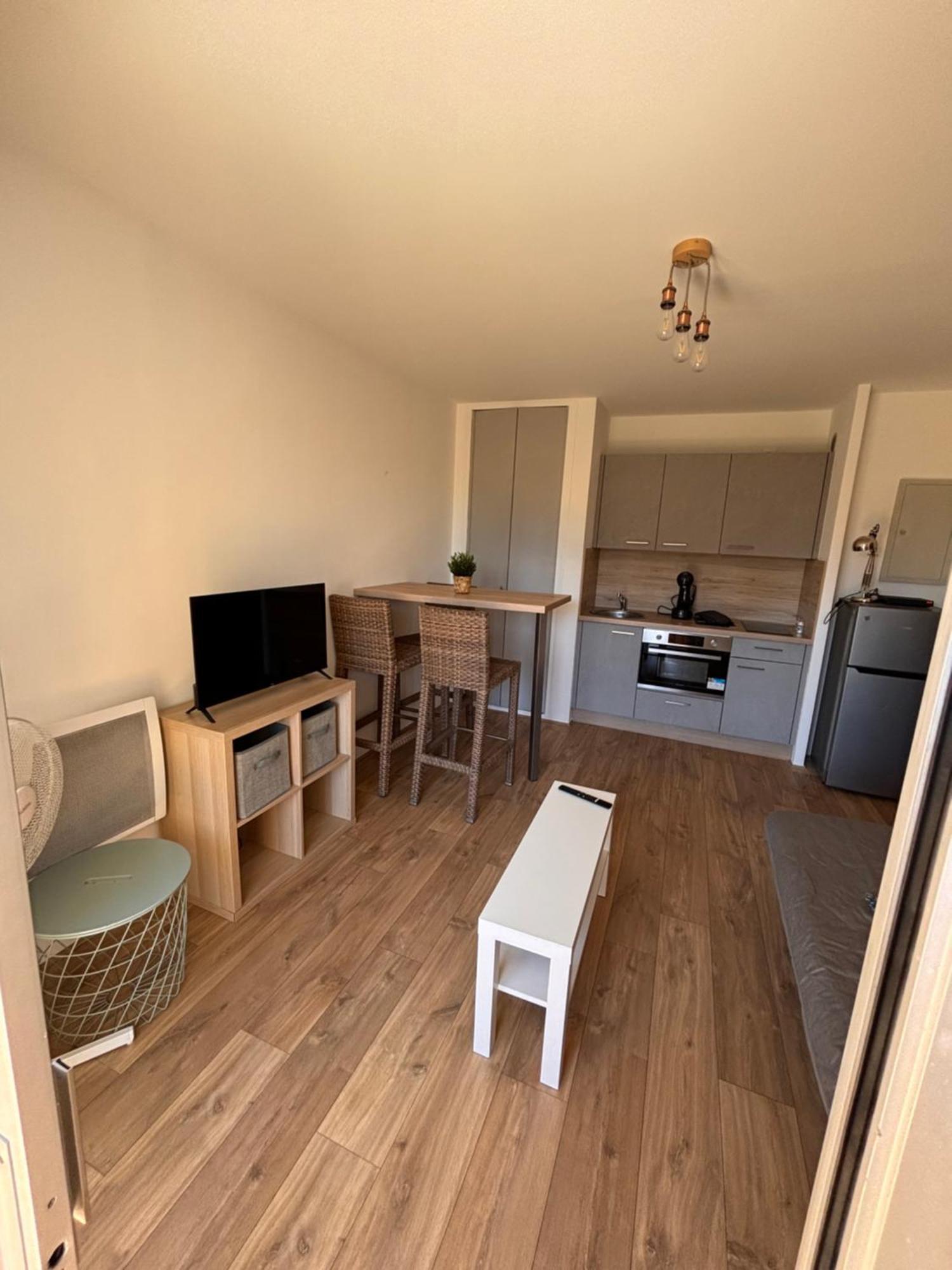 Apartmán Beau Studio 300 M De La Plage Avec Parking La Ciotat Exteriér fotografie